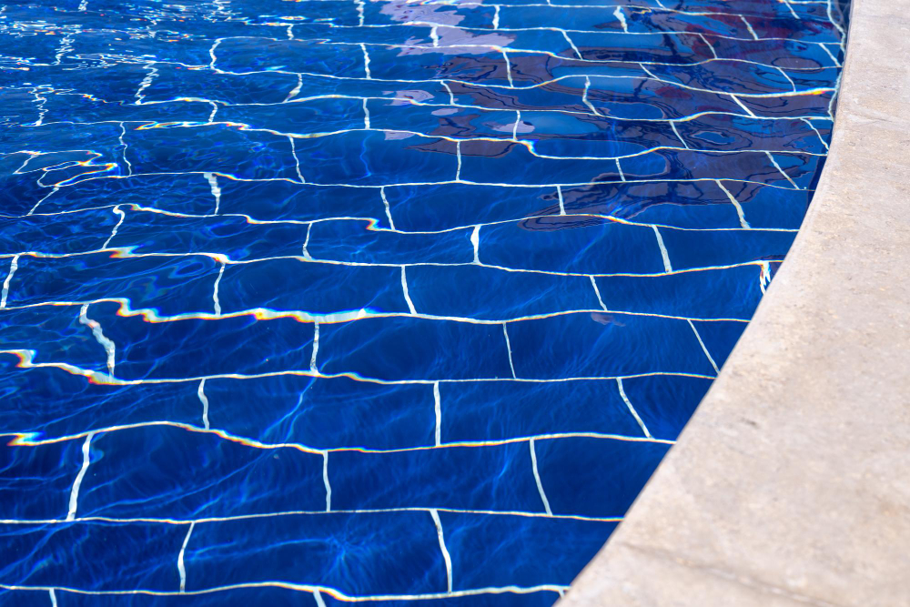 Signs Your Tampa Pool Needs Replastering