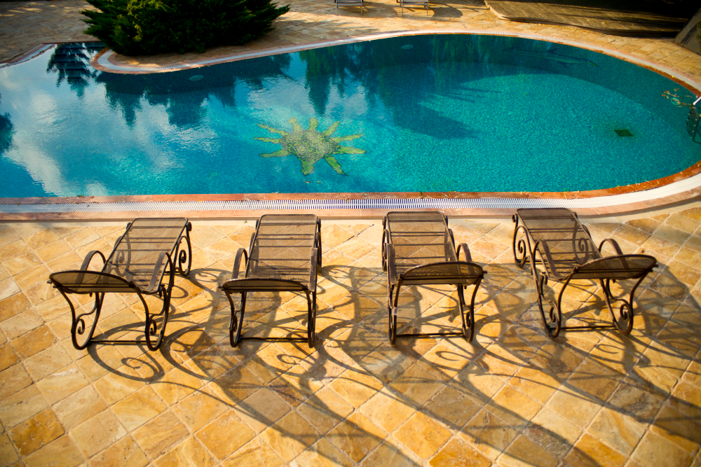 How much does it cost to remodel a pool in Florida?