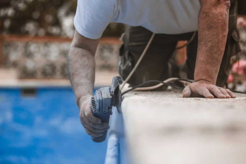 Things to Consider Before Hiring a Pool Contractor for Renovation