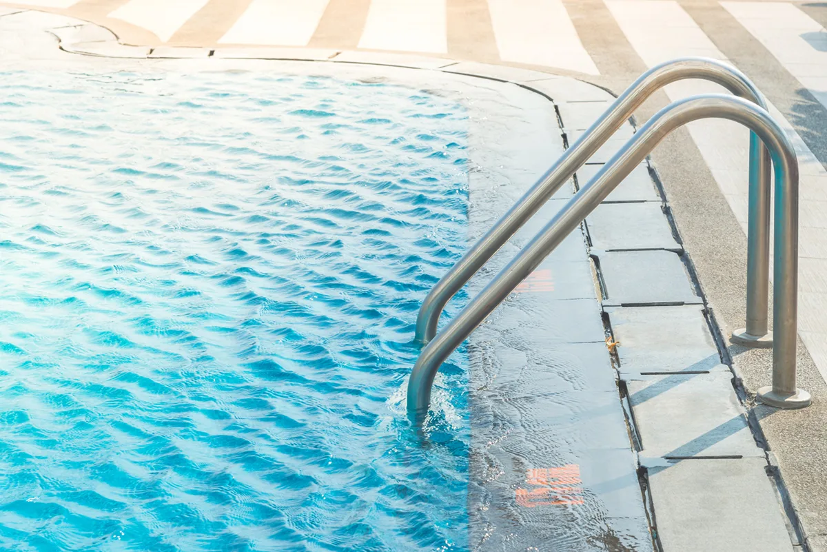 What to Expect When Plastering Your Pool