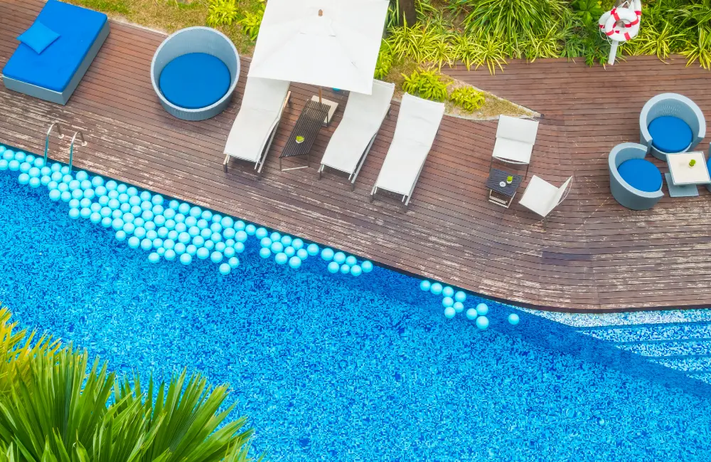 How to Choose the Right Pool Remodeling Contractor in Tampa, FL